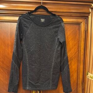 Women's Black Long Sleeve Top